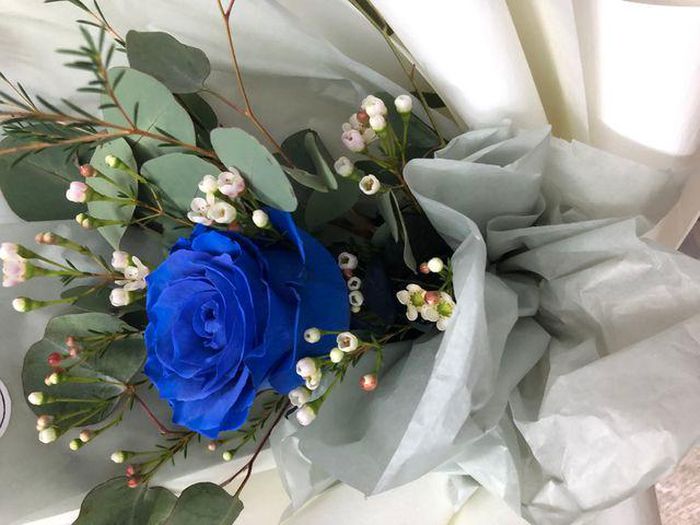 bó hoa hồng xanh giá bao nhiêu alo.flowers