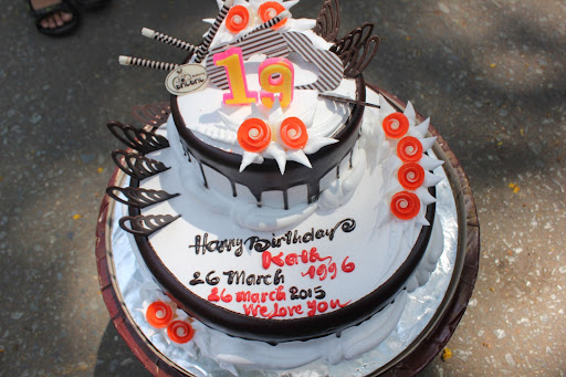 Bánh sinh nhật công chúa nhỏ 19 tuổi đẹp tặng bạn gái 9065  Bánh sinh nhật  kỷ niệm