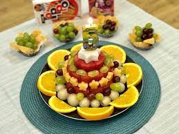 làm bánh sinh nhật bằng hoa quả