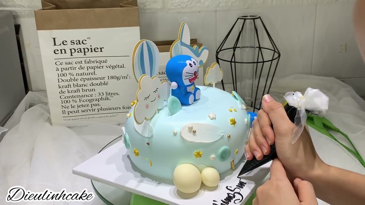 Mẫu bánh sinh nhật cho bé trai 12 tuổi